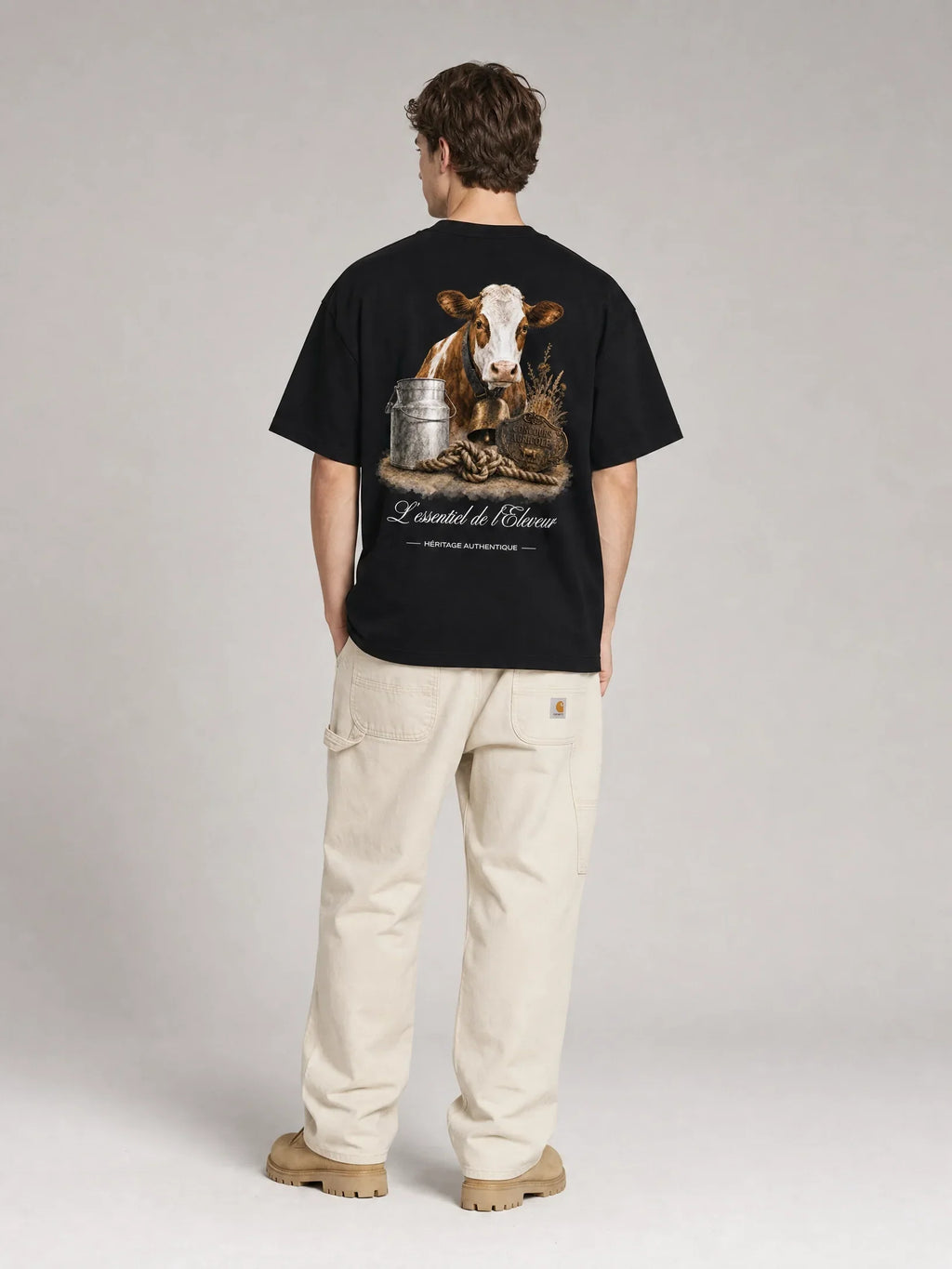 T-shirt noir L'Éleveur, dos illustré vache, cloche et bidon de lait – Héritage Authentique